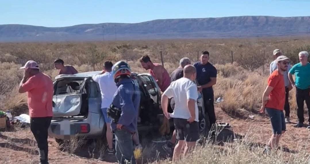 Vuelco en la Ruta 237 a la altura de Chocón del Medio