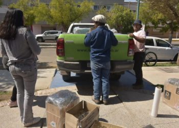 En Huincul colectaron 2000 frascos para la fábrica de dulce de Sauzal Bonito