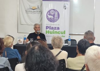 Se presentó en Huincul el libro “Historias de los pioneros del petróleo en Argentina”