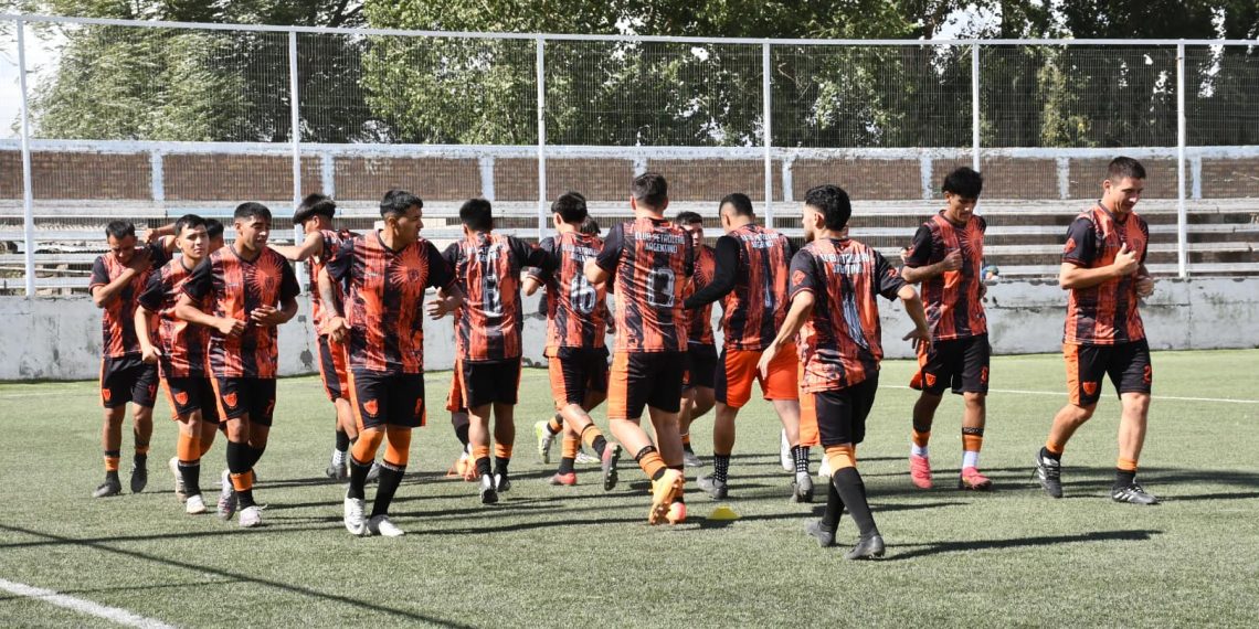 Petro empató en su amistoso previo al torneo provincial de Lifune