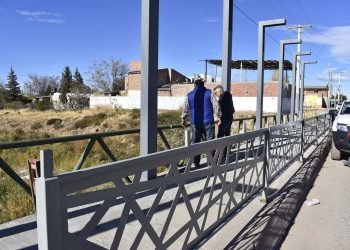 Hay cierre temporal de puentes en Plaza Huincul por tareas de inspección