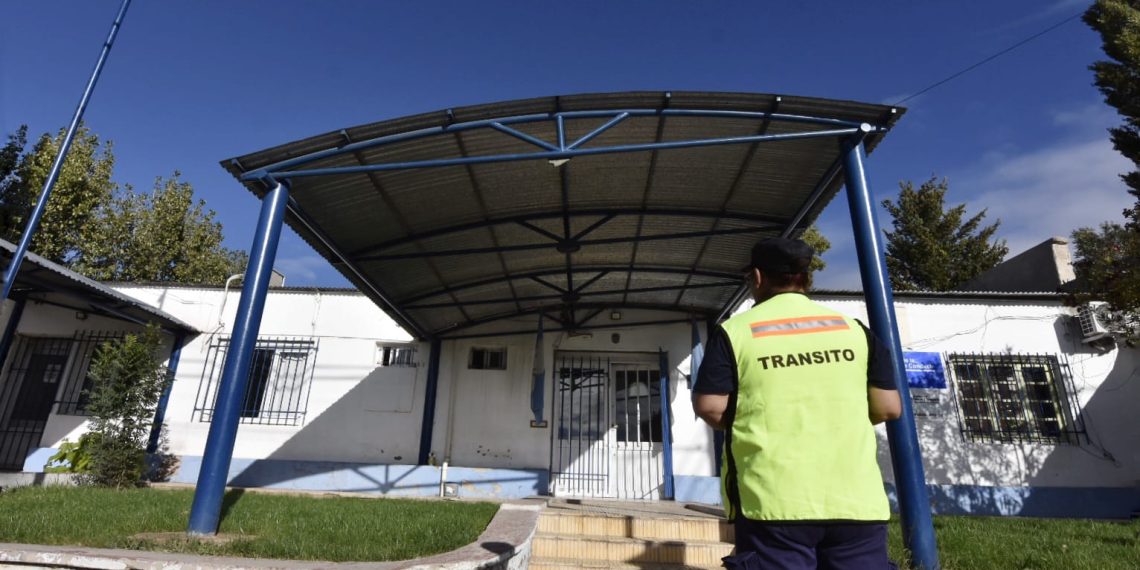 Plaza Huincul: Reducen la atención en Tránsito por capacitación del personal